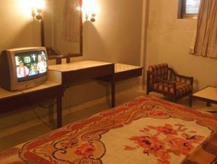 Hotel Charlene ムスーリー エクステリア 写真